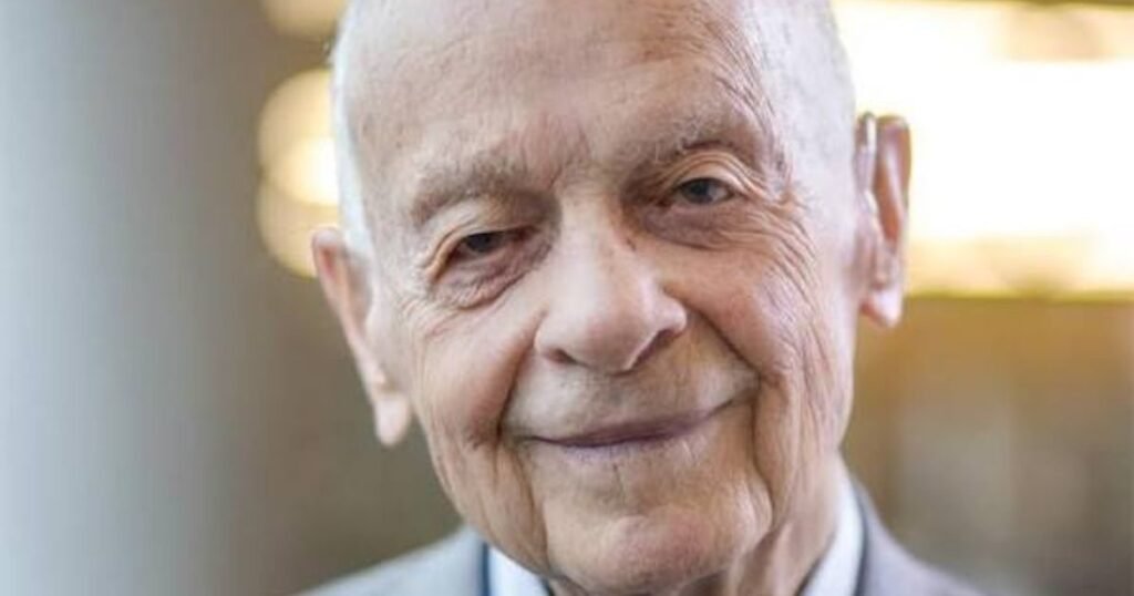 Bill Dunn Income Sources